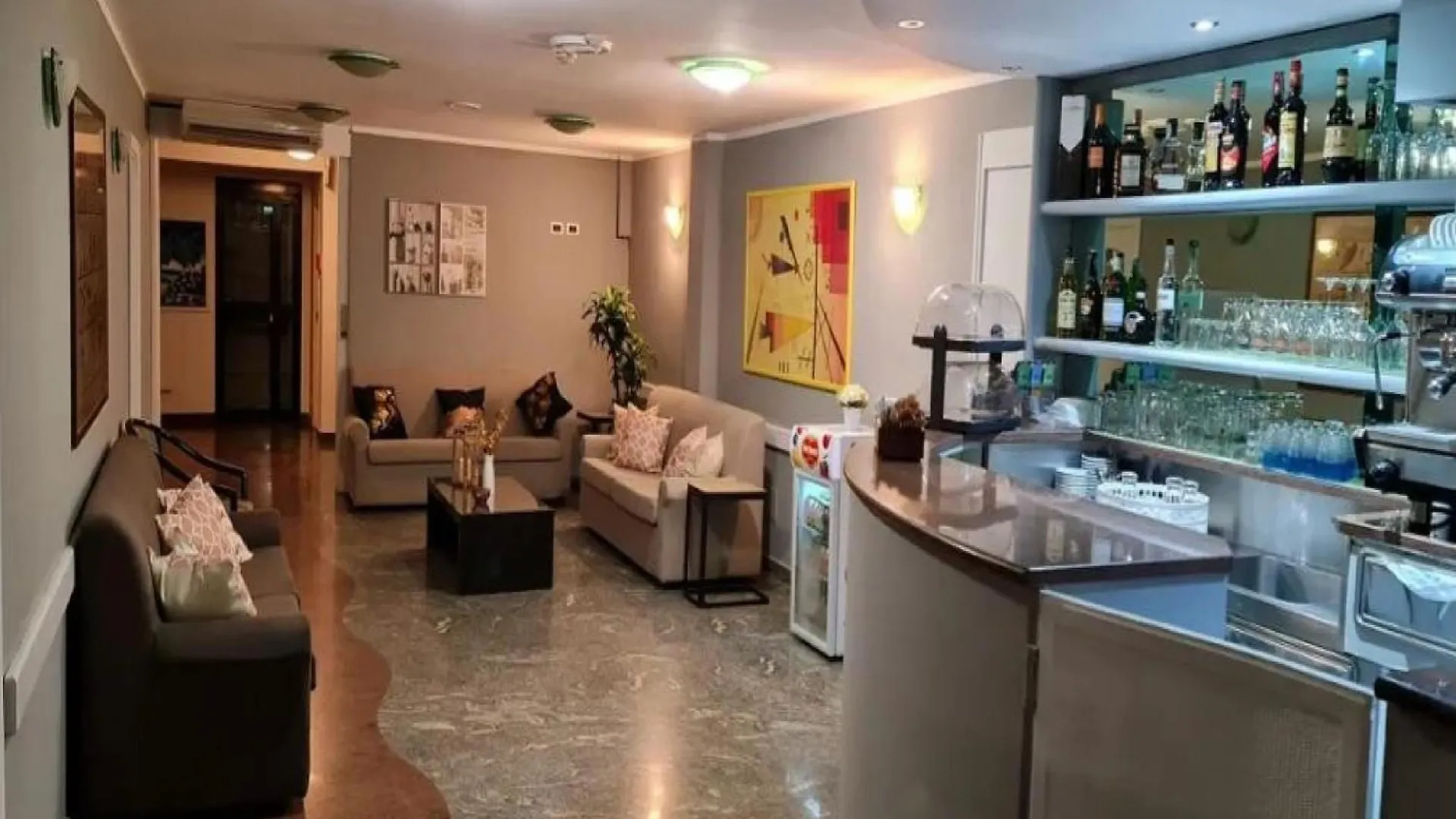 Hotel Bologna Rimini 3*,  Italien